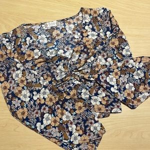 Altar’d State flower top